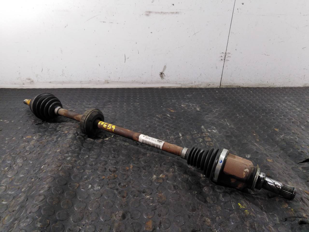 DACIA Sandero 2 generation (2013-2020) Front Right Driveshaft 391007857R, 1696900, P1-B6-12 23248226