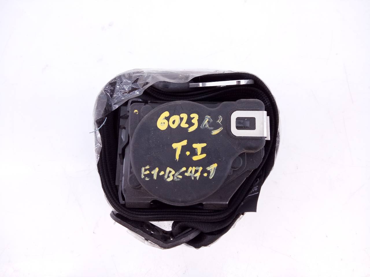 AUDI Q3 8U (2011-2020) Rear Left Seatbelt 8U0857805B,E1-B6-47-1 18455754