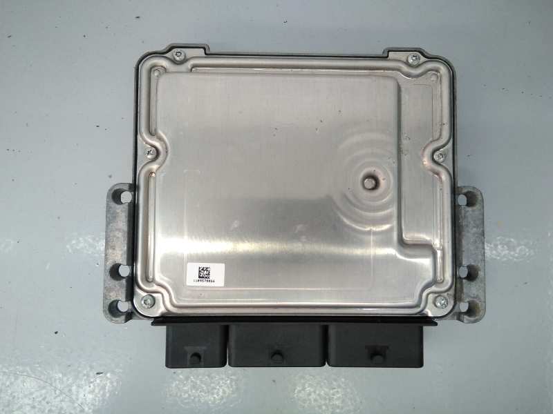 RENAULT Clio 3 generation (2005-2012) Engine Control Unit ECU 0281033119, 237106319R, E2-A1-38-3 18490233