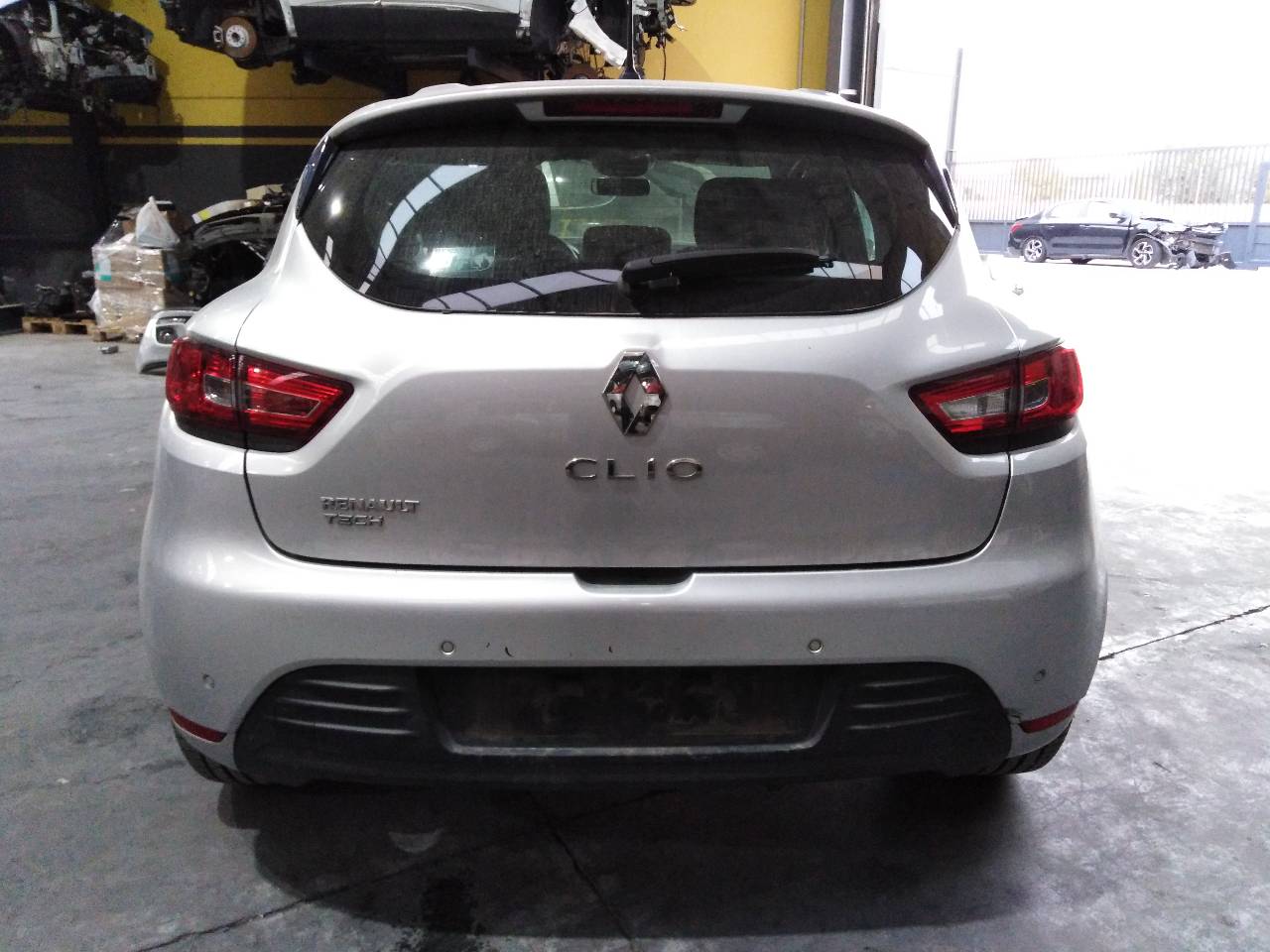 RENAULT Clio 4 generation (2012-2020) Priekinių kairių durų stiklo pakelėjas 807213867R, E1-A1-48-2 24082141