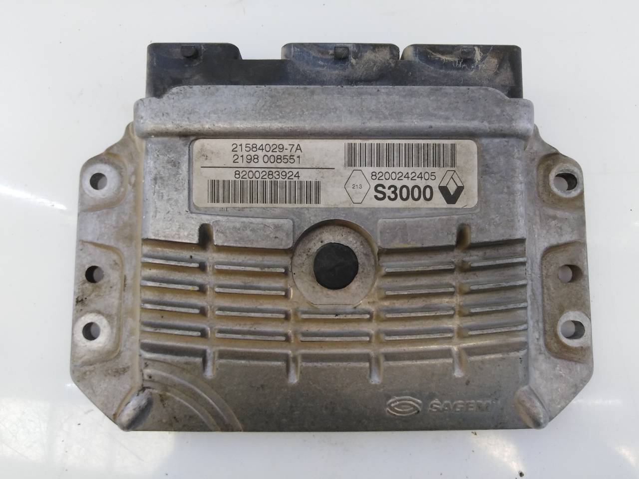 RENAULT Megane 2 generation (2002-2012) Motorkontrollenhet ECU 8200283924, 2198008551, E2-A1-37-1 18701281