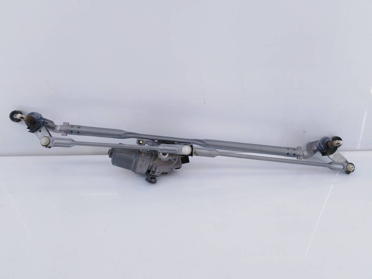 MINI Cooper R56 (2006-2015) Front Windshield Wiper Mechanism 741978703,E1-B4-32-2 18751964