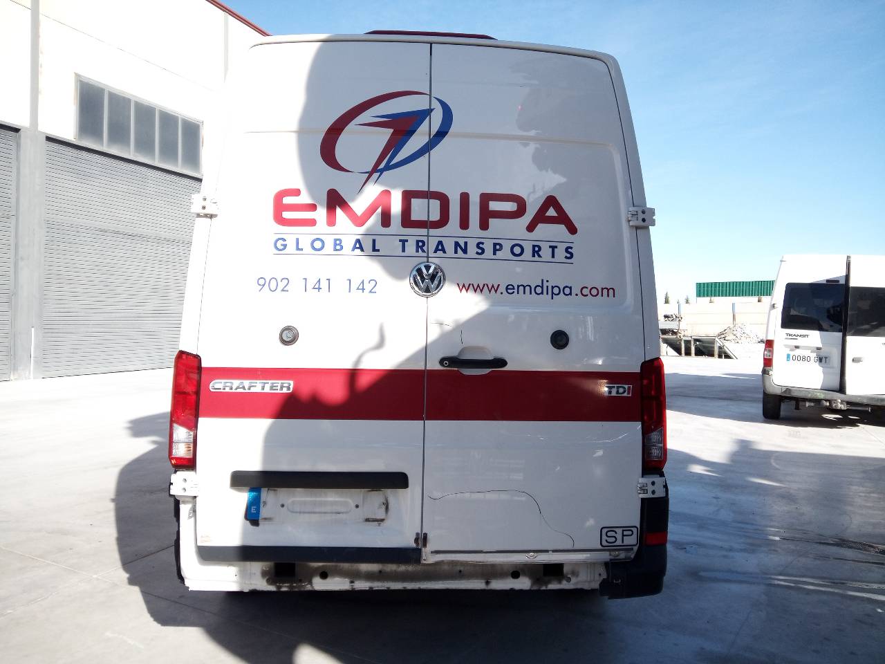 VOLKSWAGEN Crafter 2 generation (2017-2024) Bal első féknyereg 24065407