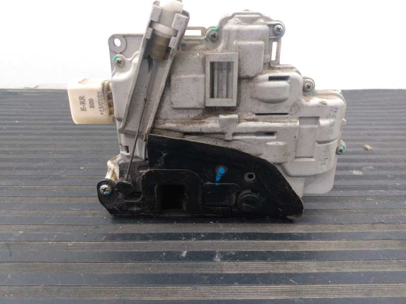 SUZUKI A4 B6/8E (2000-2005) Замок задней правой двери 8E0839016AA,E1-B6-39-2 18595326