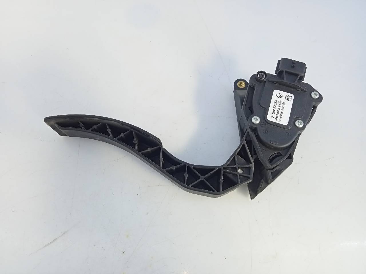 RENAULT Clio 4 generation (2012-2020) Throttle Pedal 180029347R,6PV00997807,E2-A1-44-7 20962040