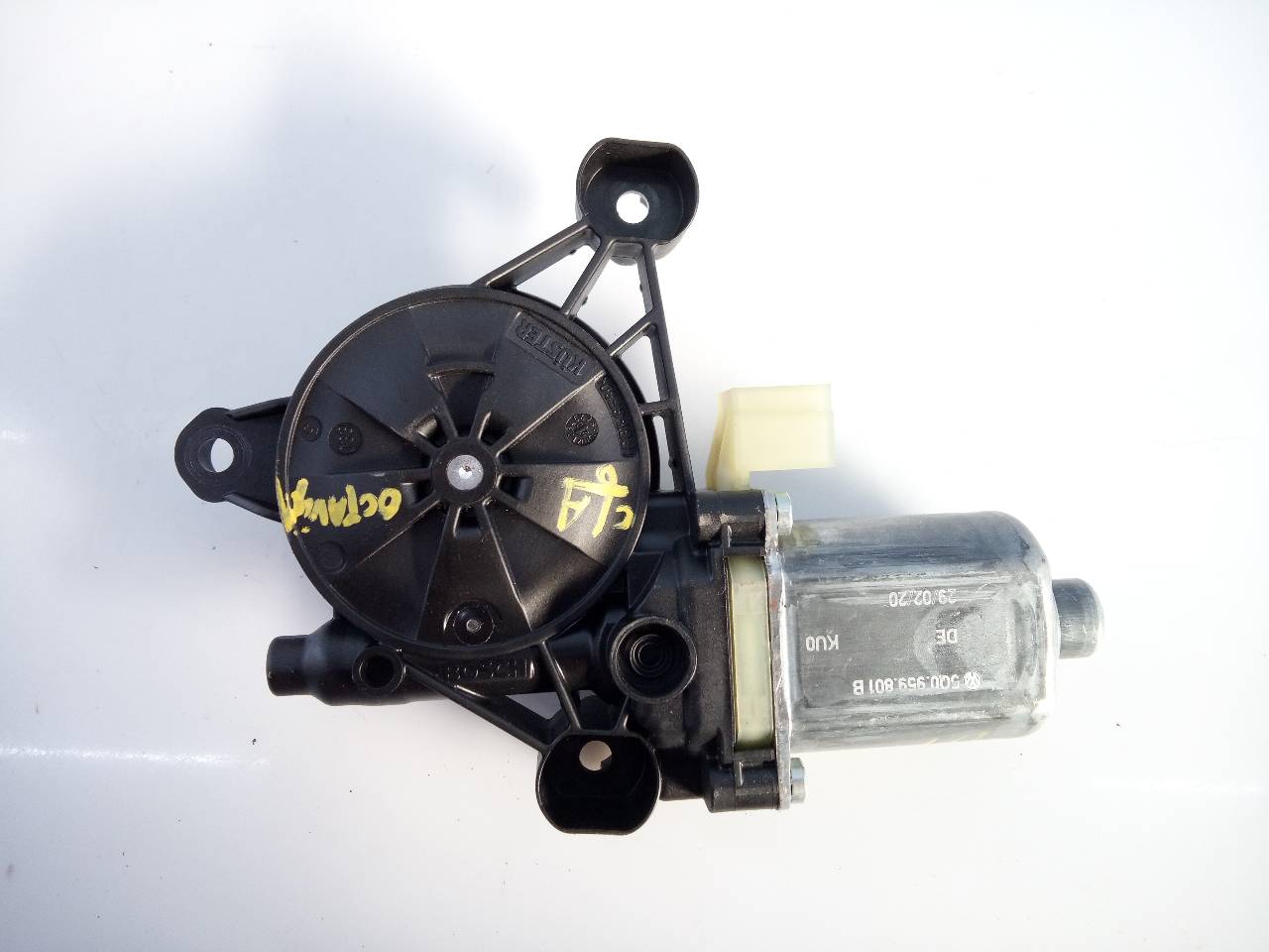 SKODA Octavia 3 generation (2013-2020) Front Left Door Window Regulator Motor 0130822717,E1-A5-43-2 24066622