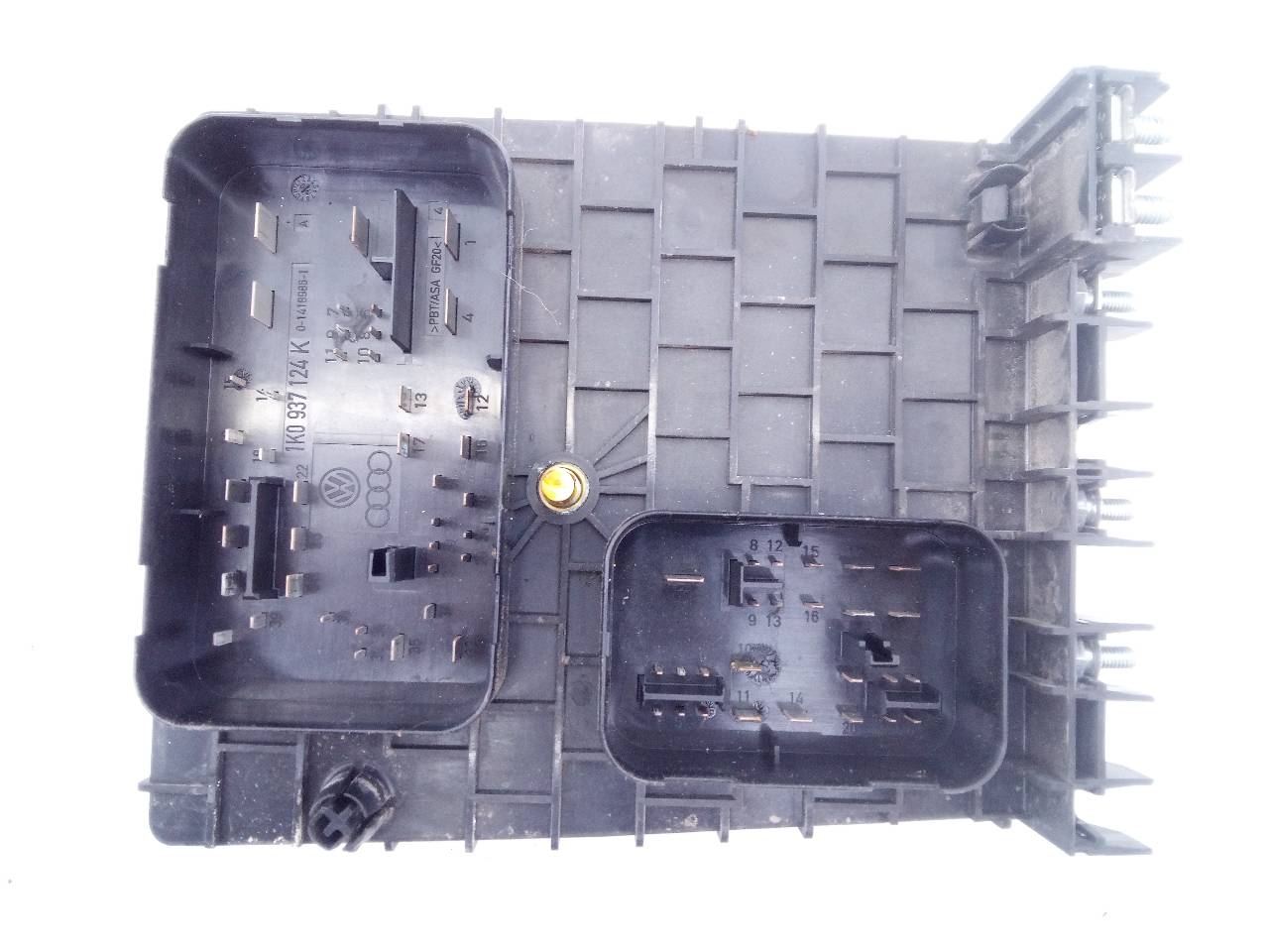 AUDI A2 8Z (1999-2005) Fuse Box 1K0937124K, E2-A1-20-3 20991794