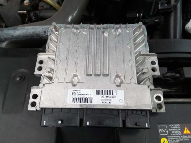RENAULT Megane 3 generation (2008-2020) Motora vadības bloks S180067106, 237100033R, E2-A1-28-4 18405586