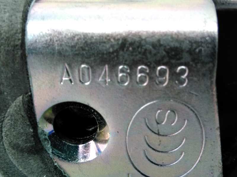 TOYOTA Land Cruiser 70 Series (1984-2024) Front Left Door Lock A046693 18557418