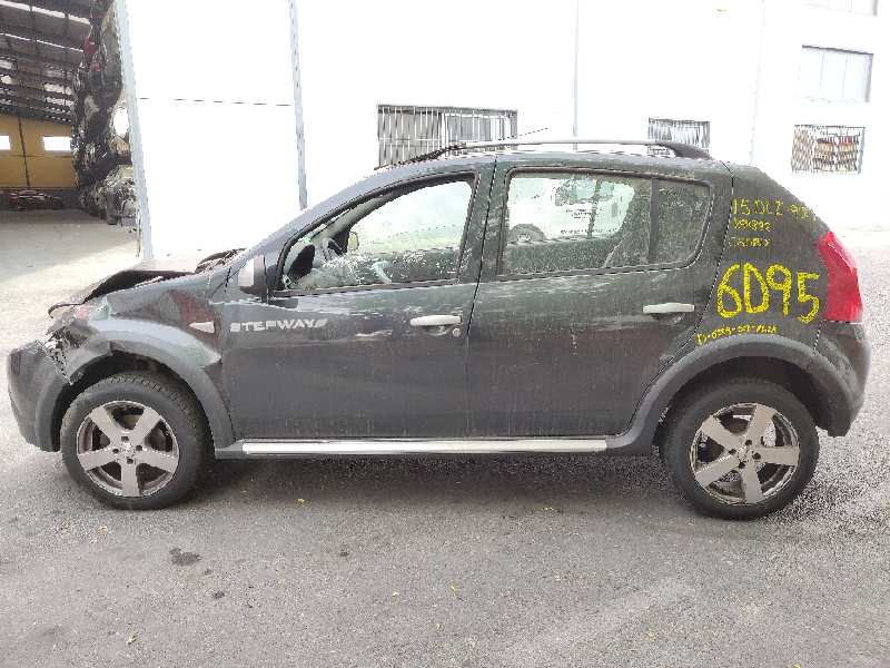 DACIA Galinio dangčio (bagažinės) valytuvo varikliukas 8200734582, E1-A1-40-2 24048619