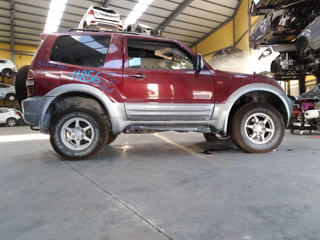 VOLKSWAGEN Pajero 3 generation (1999-2006) Galinis kairys suportas 23293365