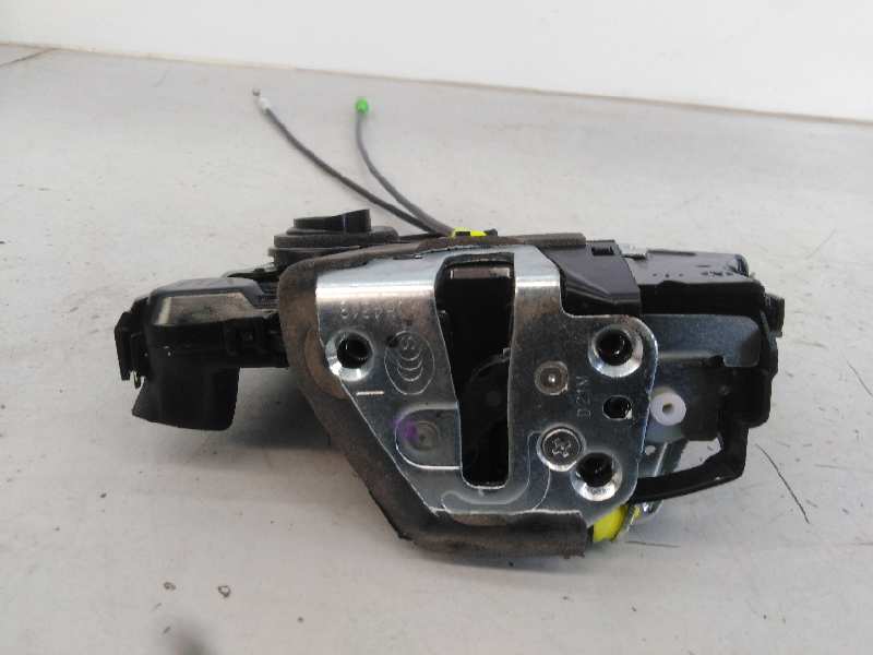 TOYOTA Auris 1 generation (2006-2012) Front Left Door Lock A084219, E2-B4-13-2 24261716