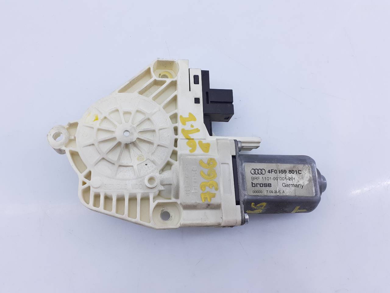 AUDI A6 C6/4F (2004-2011) Rear Left Door Window Control Motor 4F0959801C, E1-B6-11-2 18752907