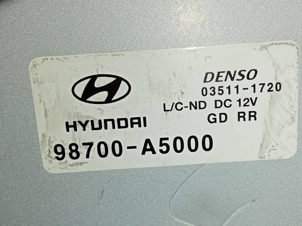 HYUNDAI i30 GD (2 generation) (2012-2017) Моторчик заднего стеклоочистителя 98700A5000, 035111720 21673429