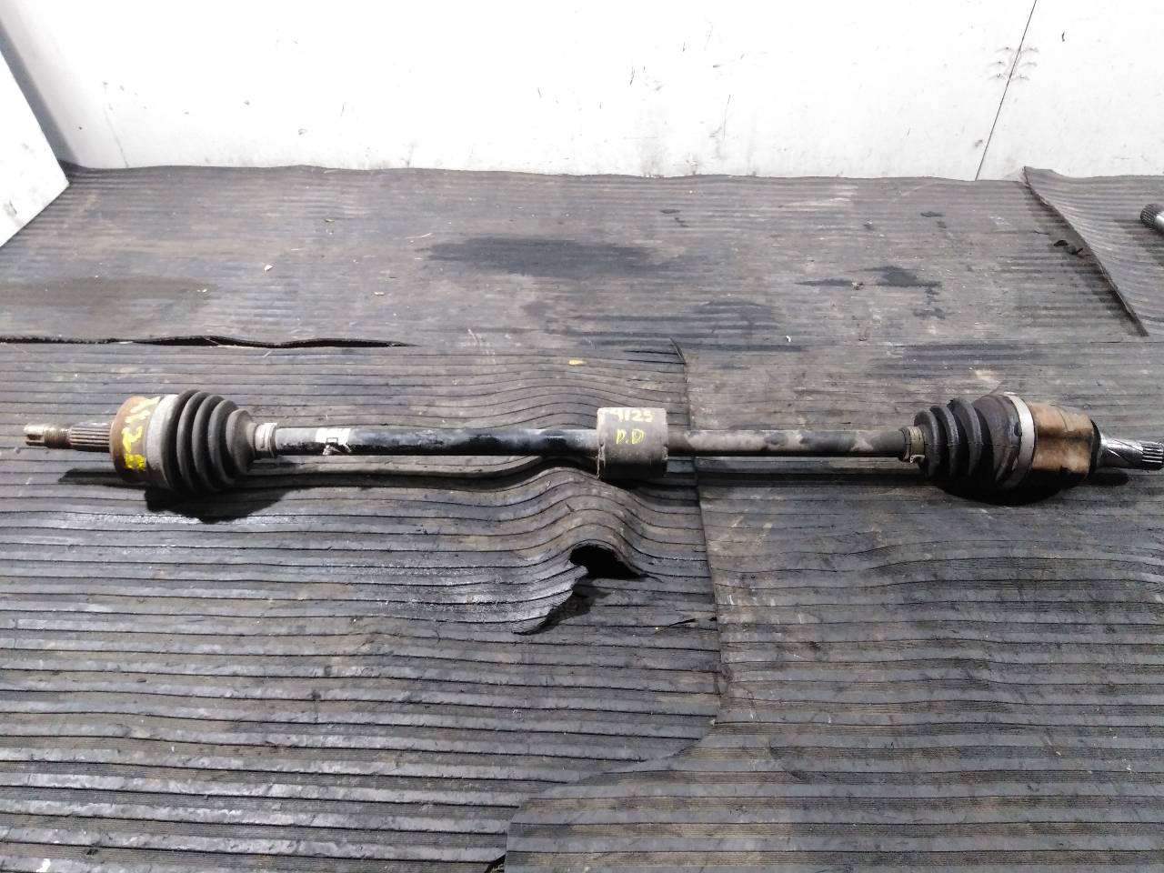 FORD USA Corsa D (2006-2020) Front Right Driveshaft P1-A6-14 23752240