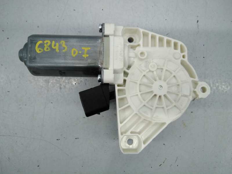 MERCEDES-BENZ CLA-Class C117 (2013-2016) Moteur de lève-vitre de porte avant gauche A55383110, E1-A2-44-2 18525999