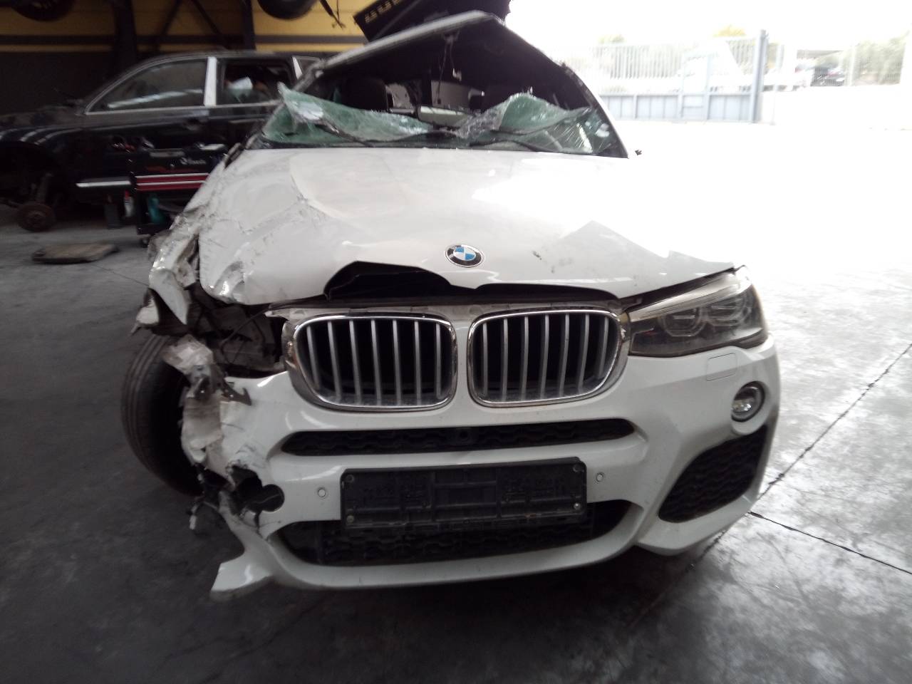 BMW X4 F26 (2014-2018) Galinio bamperio balkis 21817497
