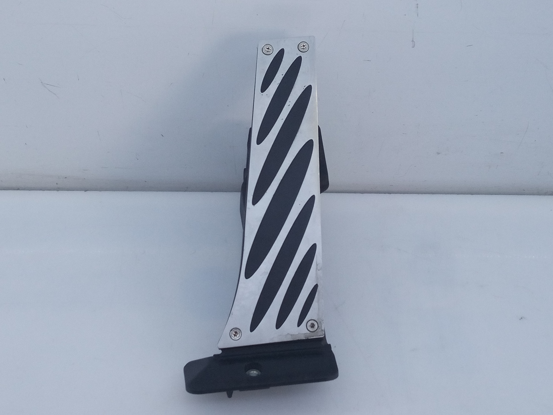 BMW 1 Series E81/E82/E87/E88 (2004-2013) Throttle Pedal 35426853176, E3-A2-26-2 21622497