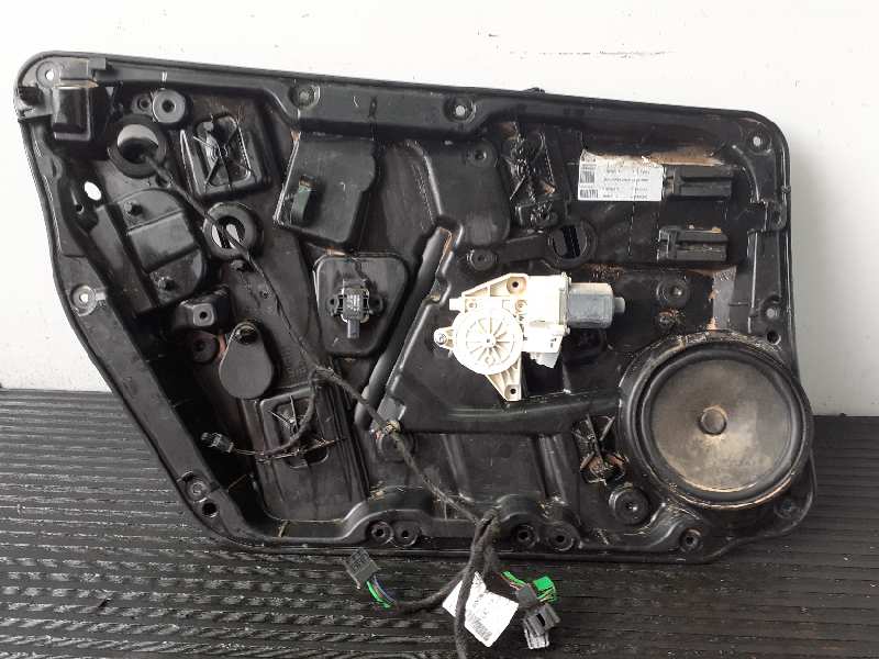 MERCEDES-BENZ A-Class W176 (2012-2018) Front Left Door Window Regulator A2047601700,A2468200602 18640301