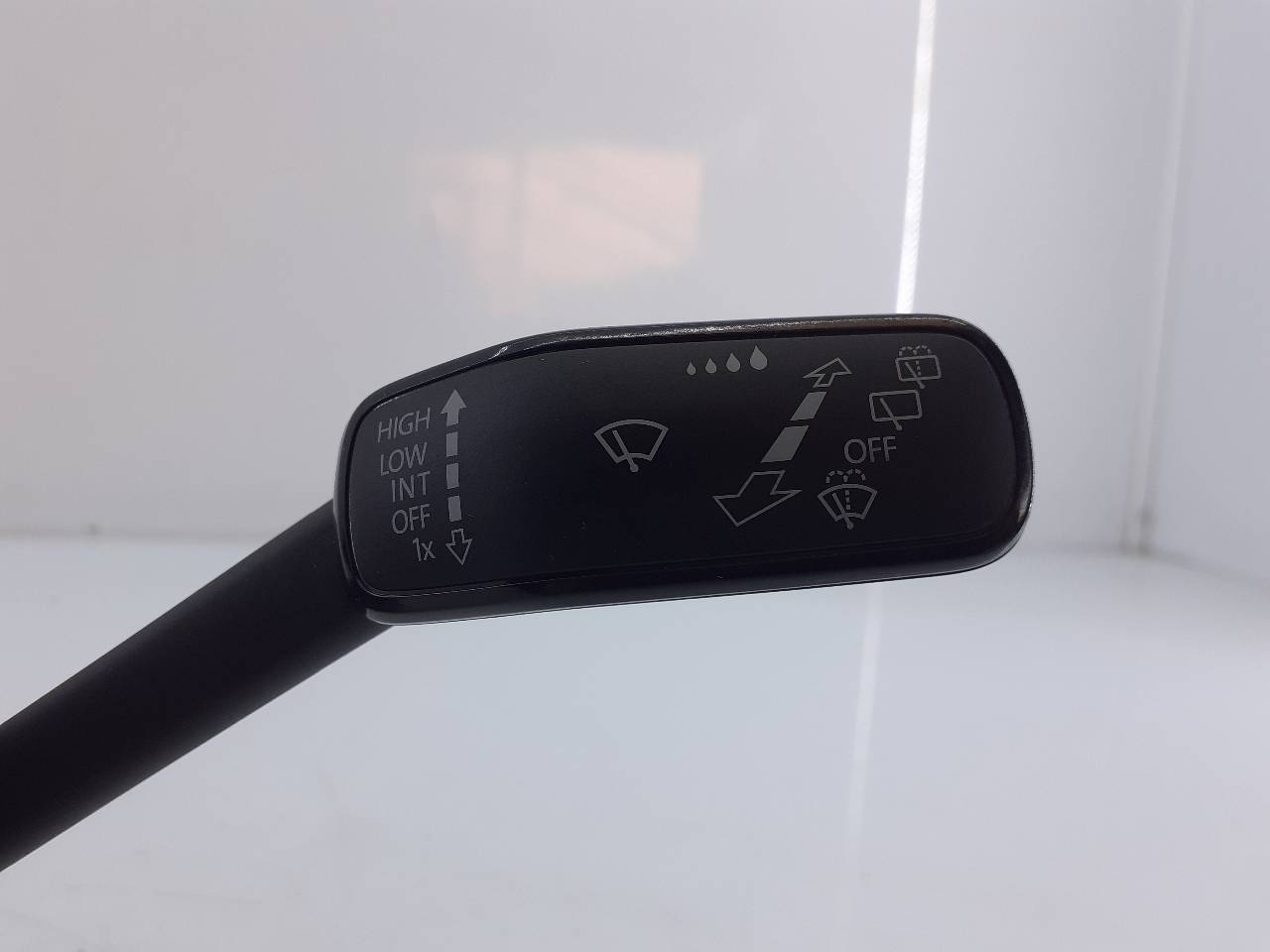 VOLKSWAGEN Golf 7 generation (2012-2024) Turn switch knob 5Q1953507, E2-A1-25-1 18715456