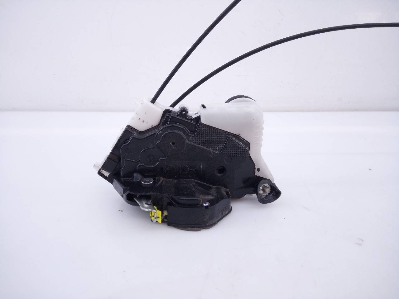 TOYOTA Verso 1 generation (2009-2015) Front Left Door Lock E2-B4-55-1 23724714