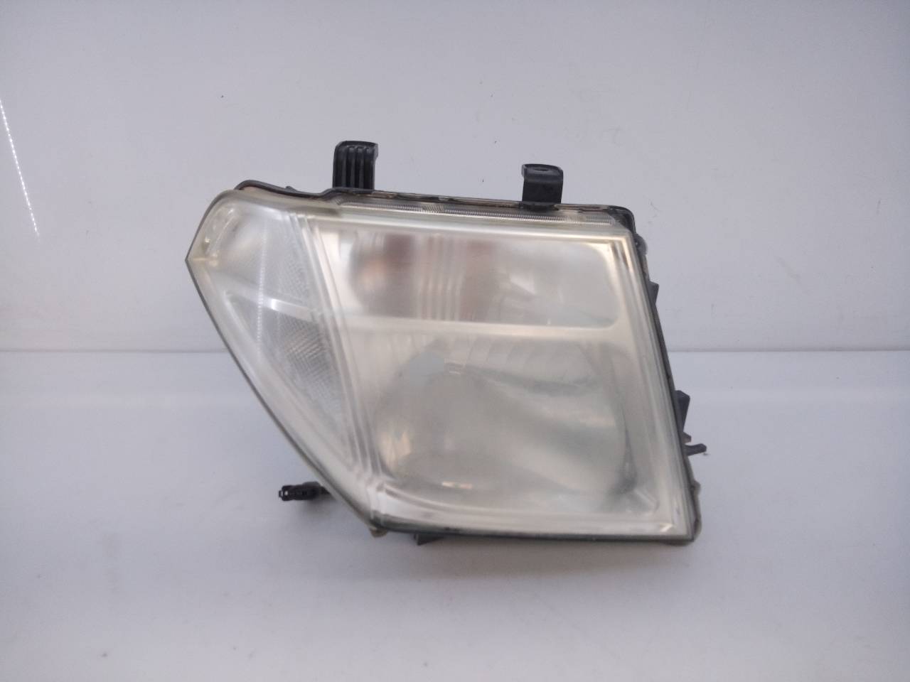 NISSAN Pathfinder R51 (2004-2014) Front Right Headlight 26010EB30A 24288274