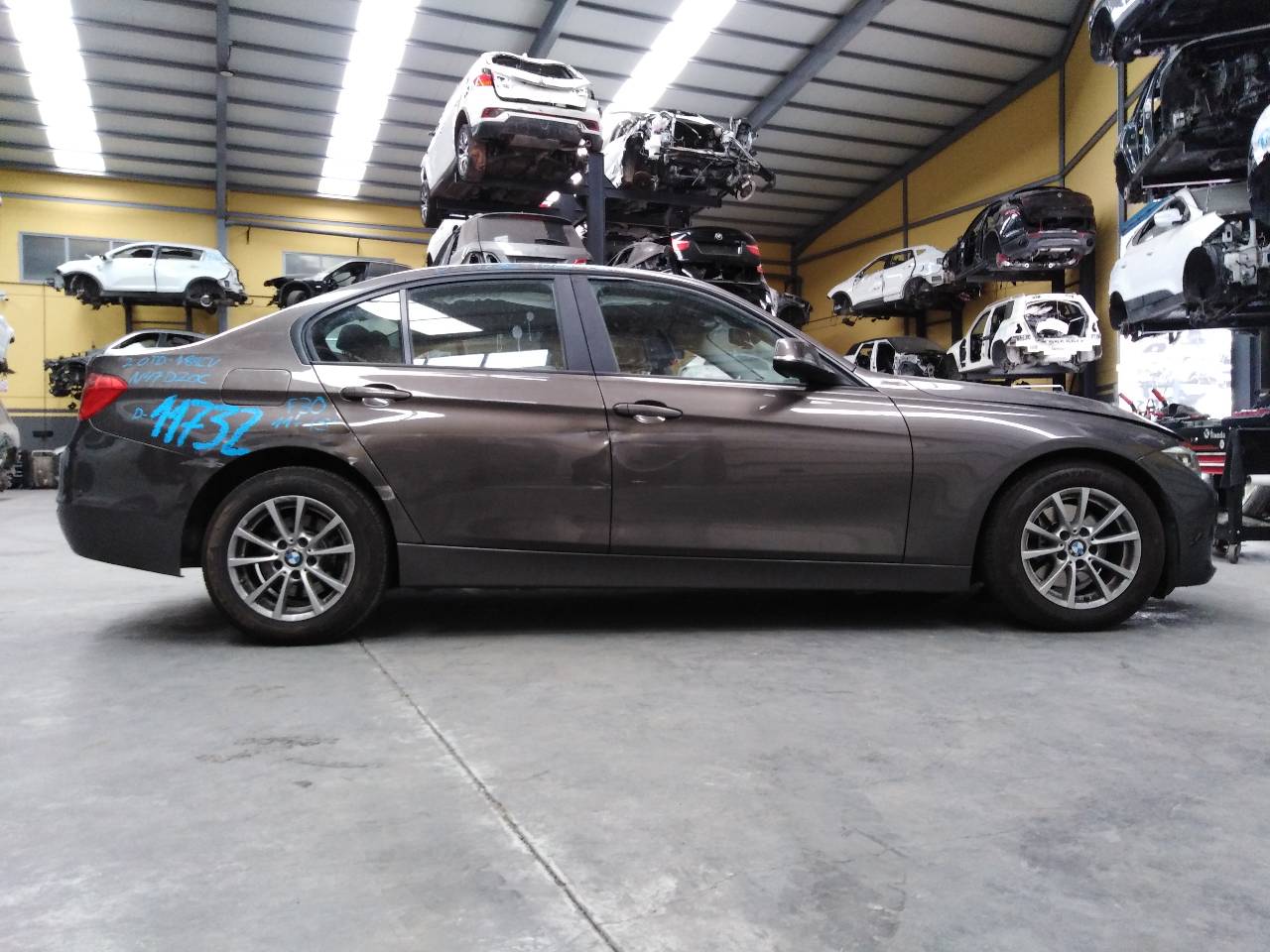 BMW 3 Series F30/F31 (2011-2020) Vänster främre dörrfönsterbrytare 728383206, E3-A2-24-1 24083145