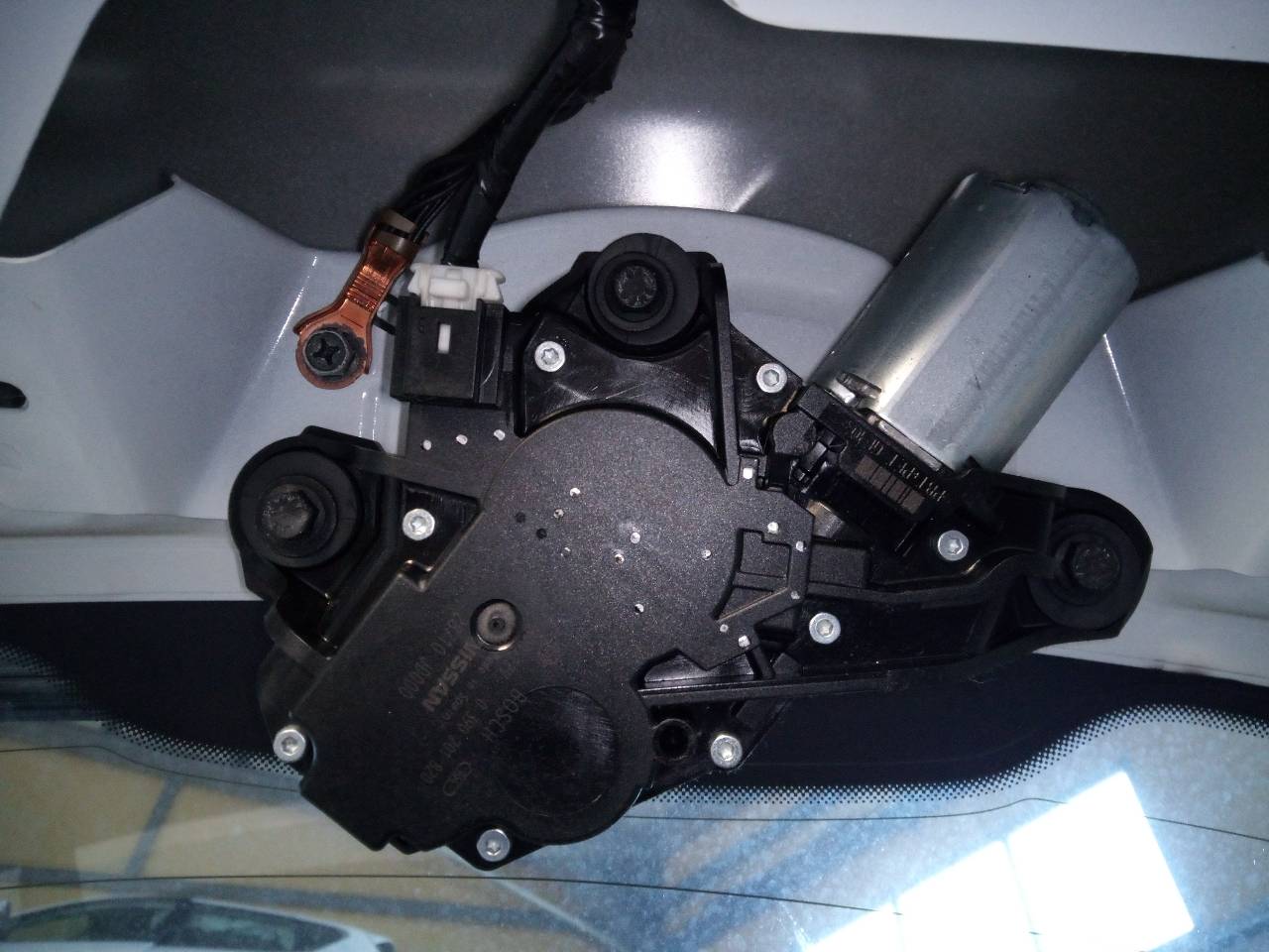 NISSAN Qashqai 1 generation (2007-2014) Takaluukun lasinpyyhkijän moottori 0390201820 26271367