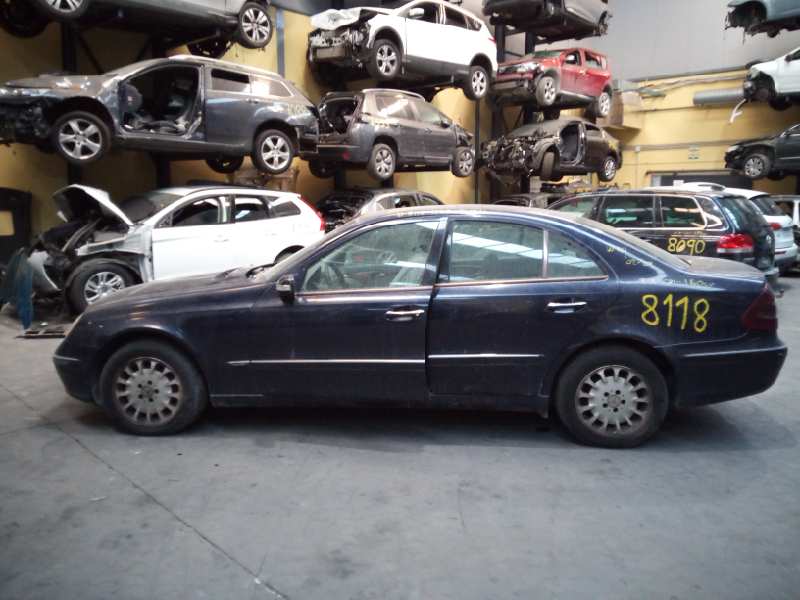 MERCEDES-BENZ E-Class W211/S211 (2002-2009) Aizmugurējo kreiso durvju slēdzene 18653302