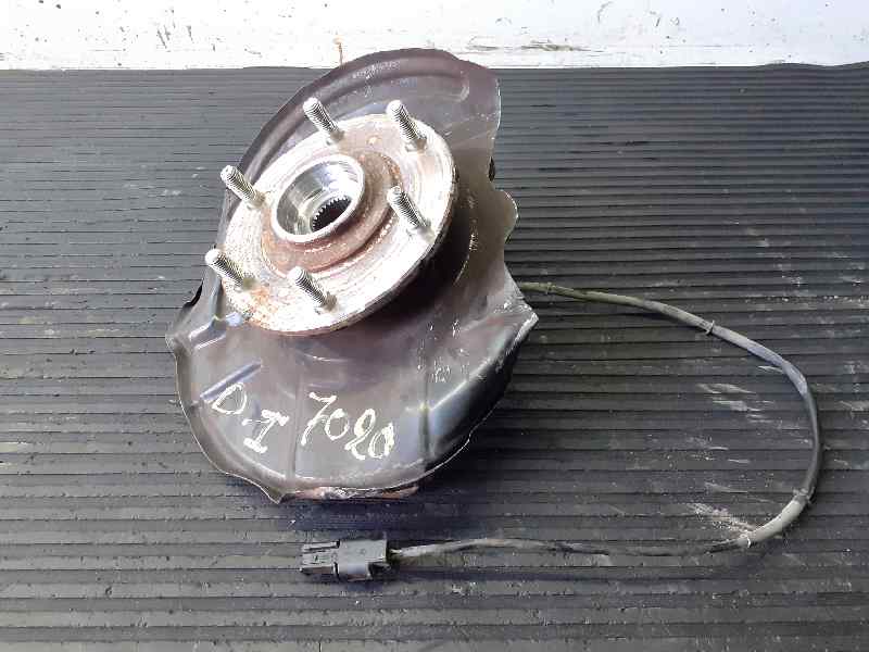 MITSUBISHI Pajero 4 generation (2006-2023) Front Left Wheel Hub 206A, P1-A4-14 18542809