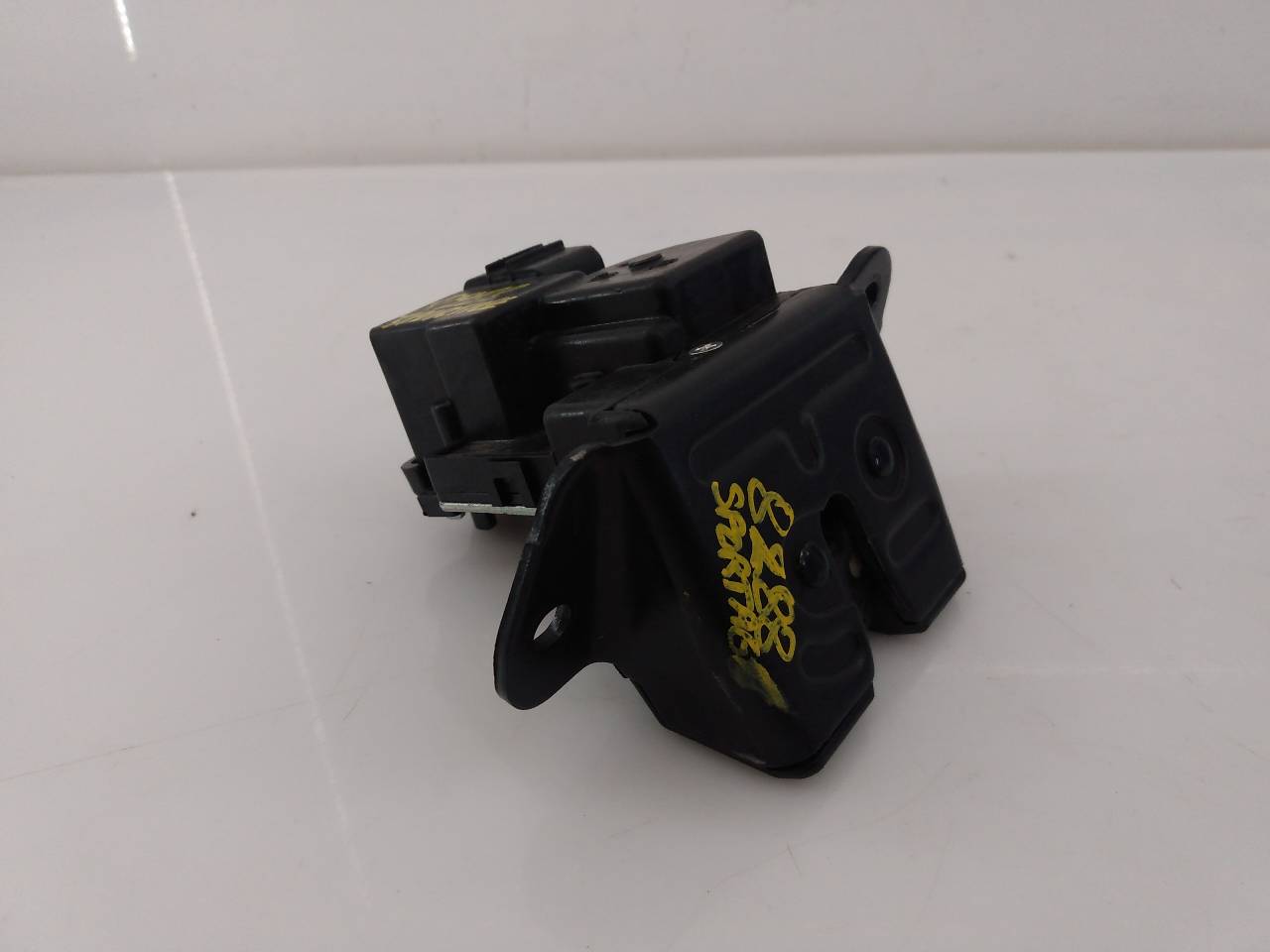 KIA Sportage 3 generation (2010-2015) Tailgate Boot Lock 812303W000, E3-A3-14-3 18670041