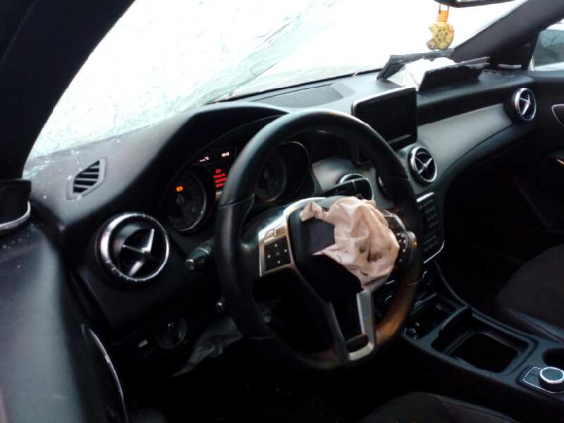 MERCEDES-BENZ CLA-Class C117 (2013-2016) Помпа за климатик A0038304460, P3-A1-15-3 18526649