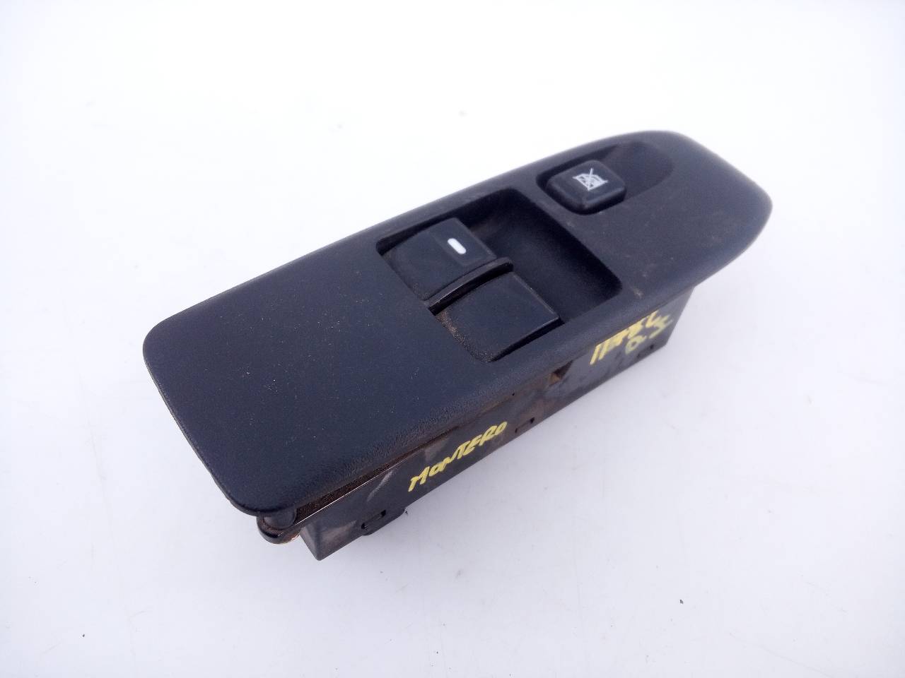 MITSUBISHI Pajero 3 generation (1999-2006) Front Left Door Window Switch 8608A004, E3-A2-18-1 23295078
