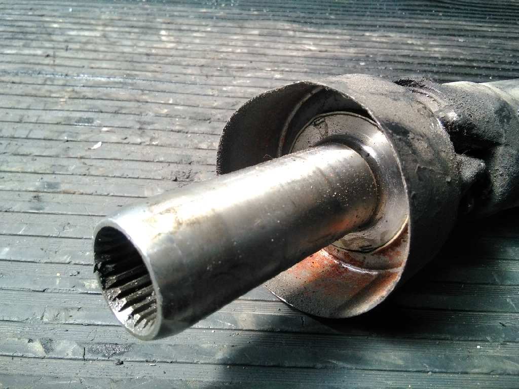 MITSUBISHI Gearbox Short Propshaft P1-A6-44 18549431