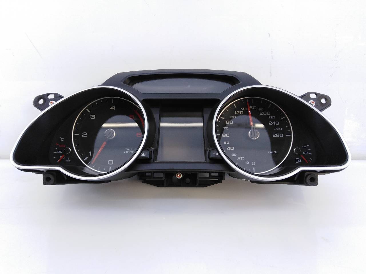 AUDI A5 Sportback 8T (2009-2011) Spidometras (Prietaisų skydelis) 8T0920932J, E2-A1-24-9 18751537