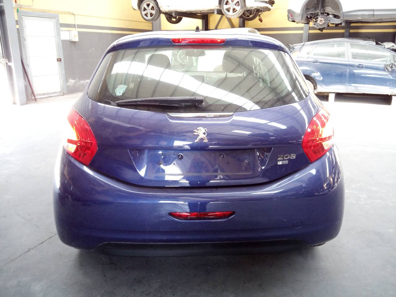 PEUGEOT 208 Peugeot 208 (2012-2015) Priekšējo kreiso durvju logu pacēlājs 9673153280,9674254280,E1-A4-12-1 21797649