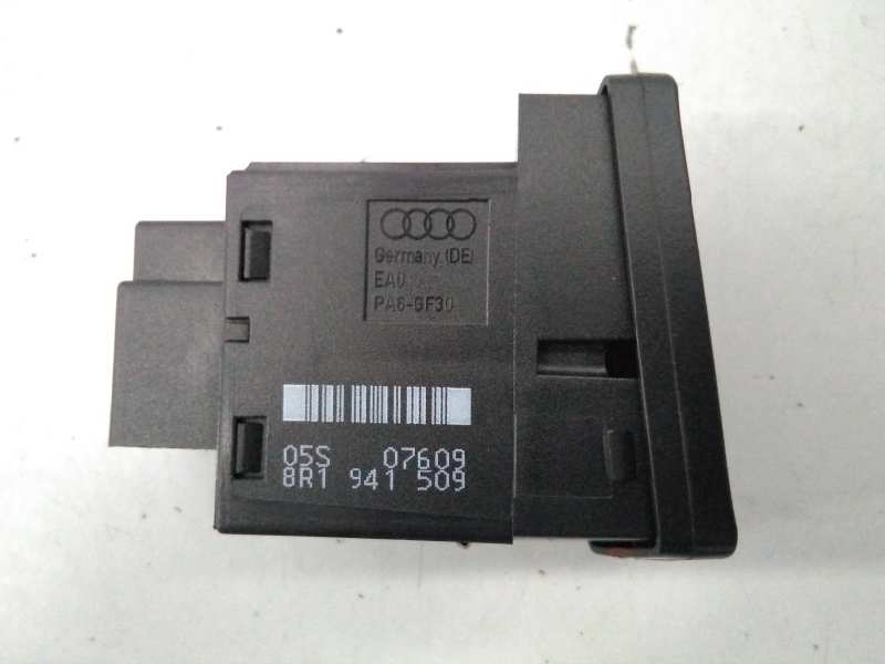 AUDI A6 C6/4F (2004-2011) кнопка опасности 8R1941509, E2-A1-19-5 18575357