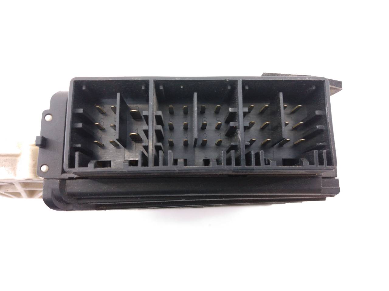 SEAT Cordoba 2 generation (1999-2009) Motor regulator geam ușă stânga față 101387102, E1-B6-48-1 18767490