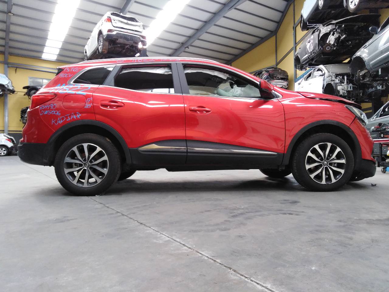 RENAULT Kadjar 1 generation (2015-2024) Фонарь крышки багажника левый 265553530R,E1-A1-39-1 23295738