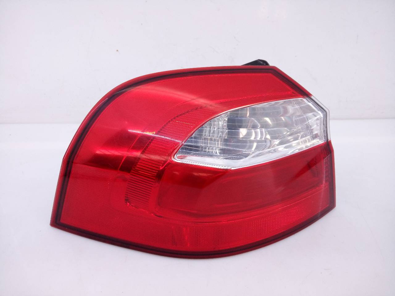 KIA Rio 3 generation (2011-2017) Rear Left Taillight 924011W2, E2-B5-39-2 20362145