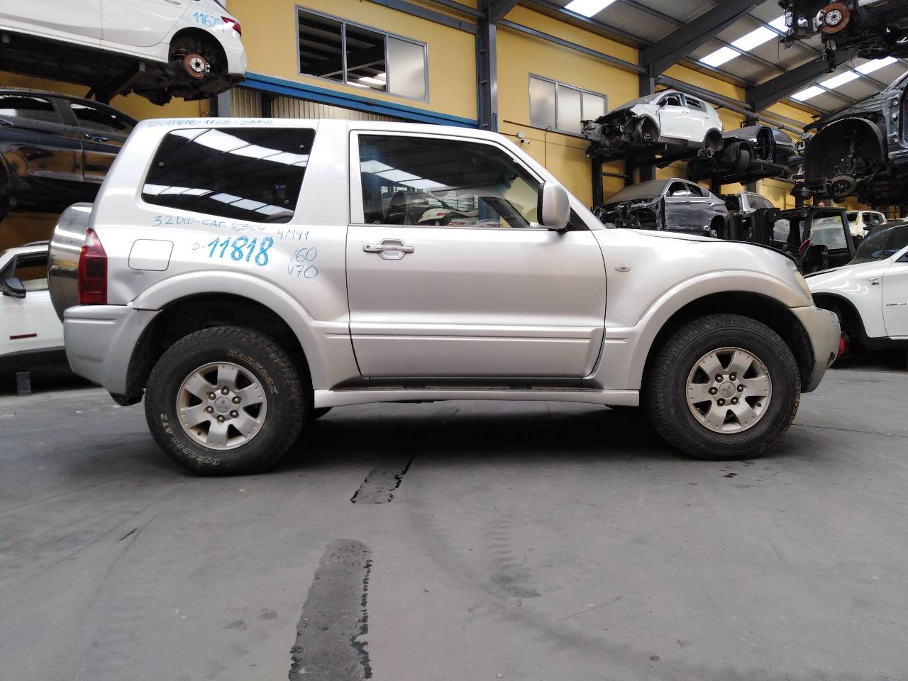 VOLKSWAGEN Pajero 3 generation (1999-2006) Μπροστινό εξάρτημα μπροστινού άξονα P1-B6-18 23293980