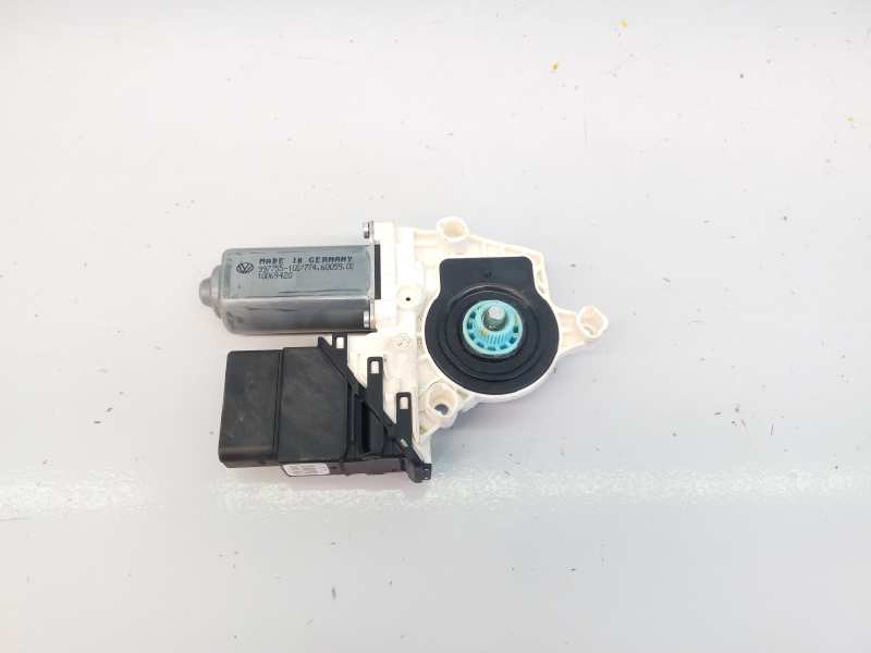 VOLKSWAGEN Golf 6 generation (2008-2015) Rear Left Door Window Control Motor 5K0959703EFKZ, E1-B6-44-1 18354577