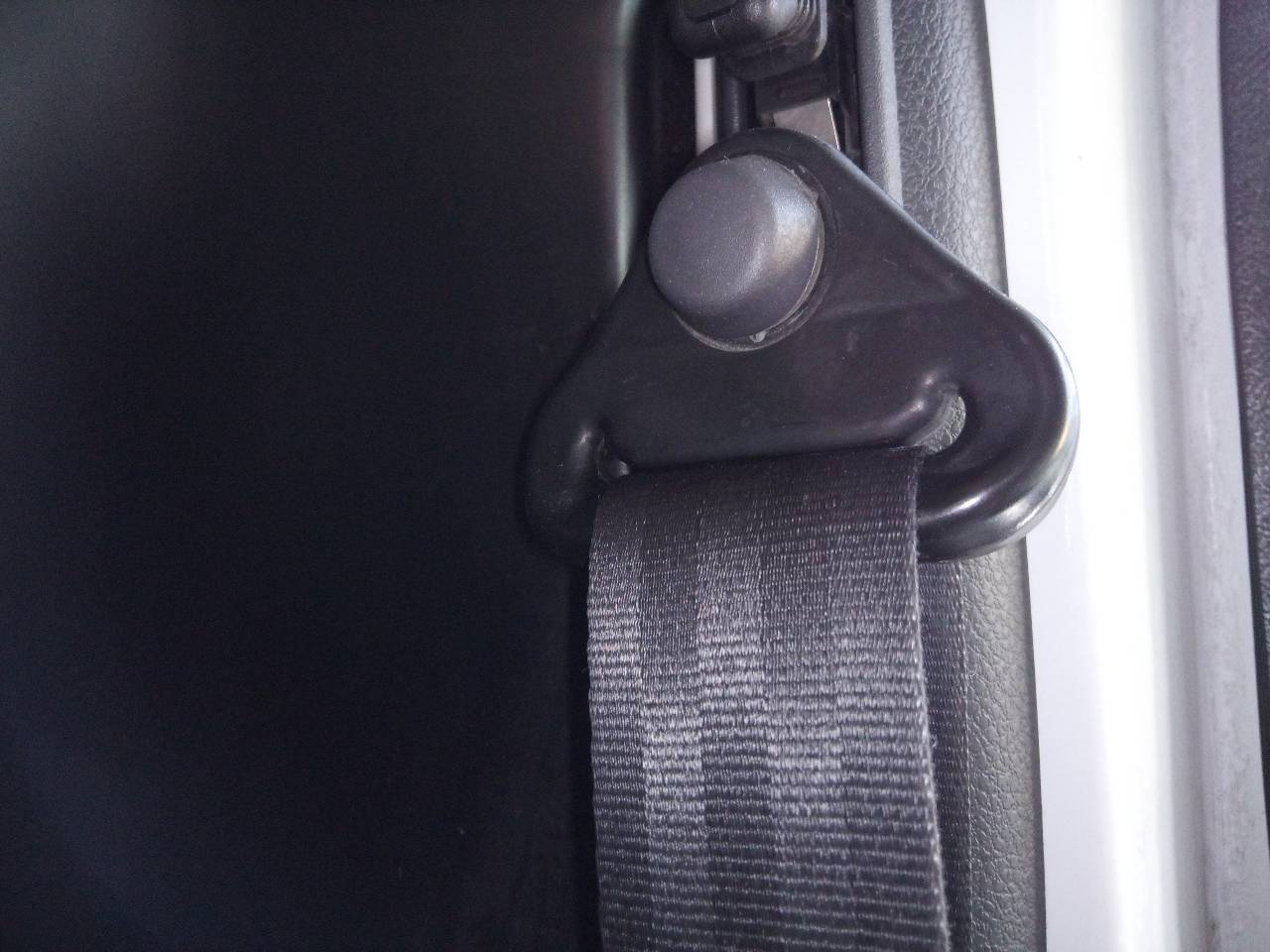 DACIA Dokker 1 generation (2012-2024) Front Left Seatbelt 24047200