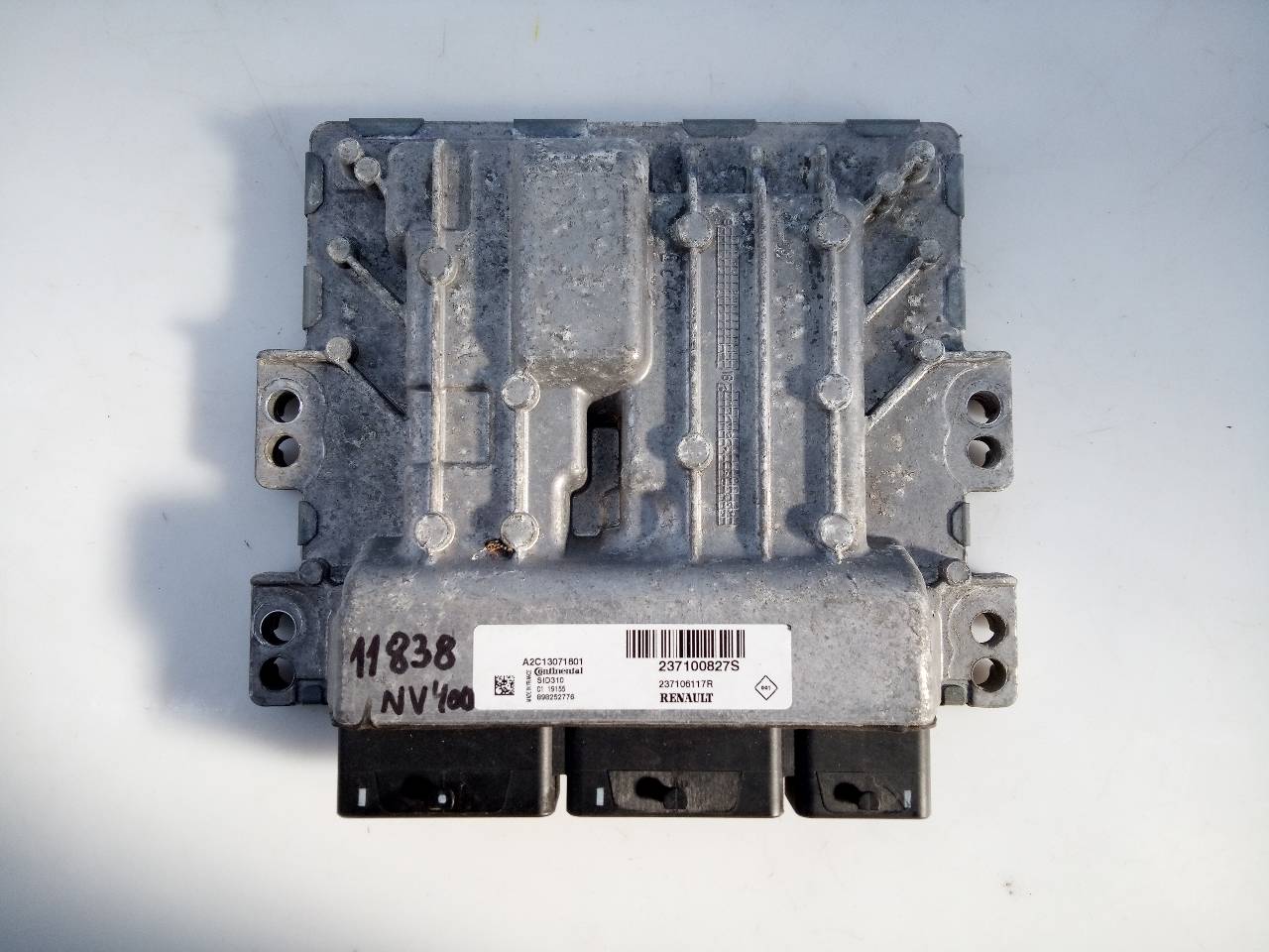 NISSAN Блок управления двигателем 237100827S,237106117R,E3-B4-27-1 23295595