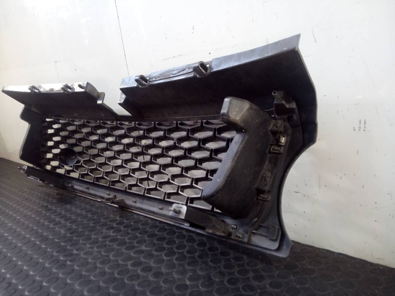 LAND ROVER Range Rover Sport 1 generation (2005-2013) Priekinės radiatoriaus grotelės AH3M8138, P2-B2-39 18752093