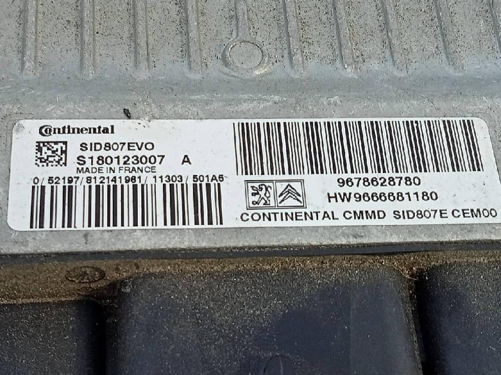Switchboard engine uce 9HR 9678628780 de Peugeot 3008 2009-2016 114 CV - pieza usada