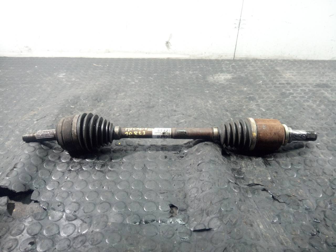 VOLVO Megane 3 generation (2008-2020) Front Left Driveshaft P1-B6-33,8200847584+,P1-B6-37 21794238