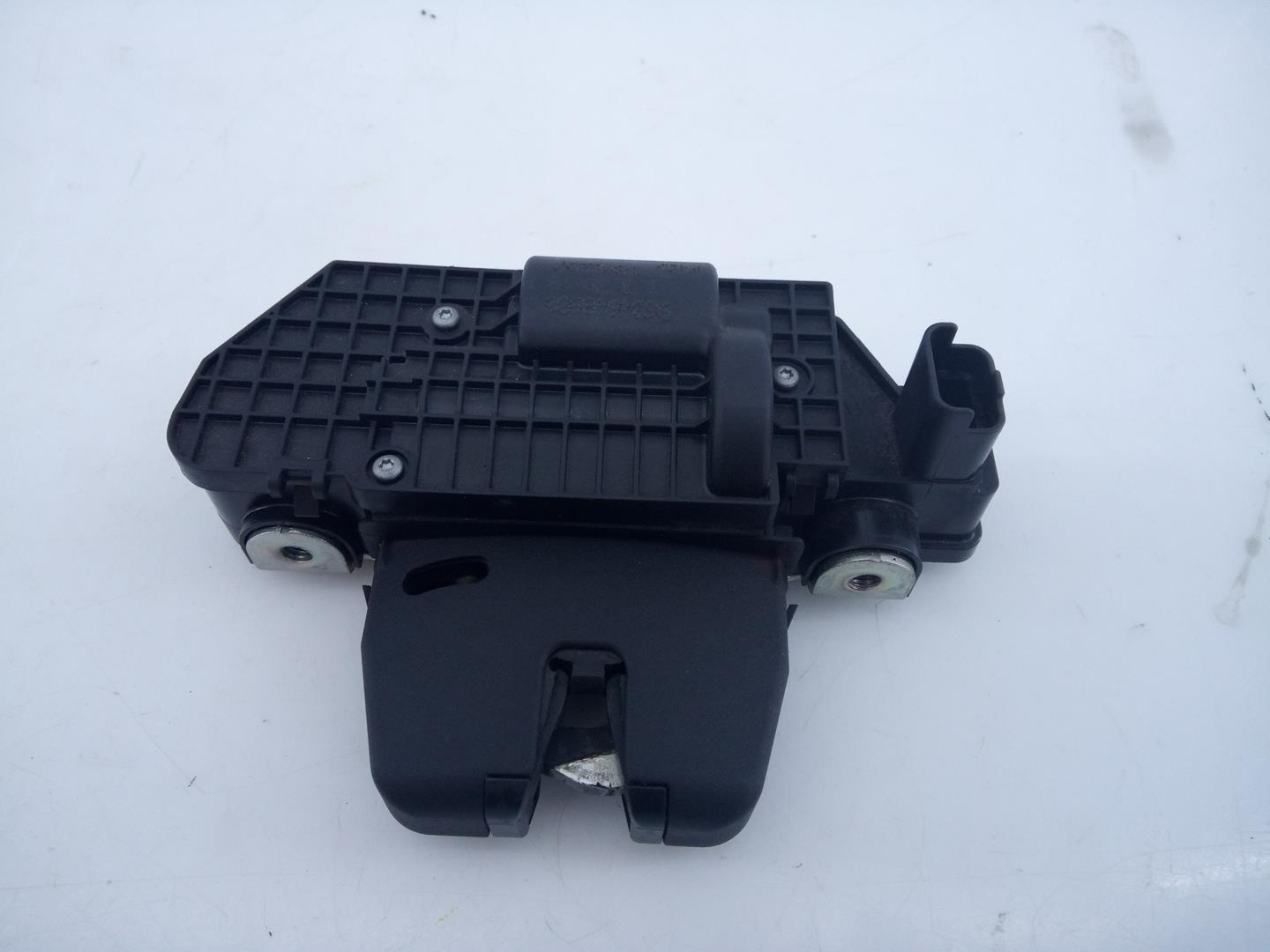 PEUGEOT 208 Peugeot 208 (2012-2015) Tailgate Boot Lock 9151487499H, 983468680, E1-A4-52-2 26266957