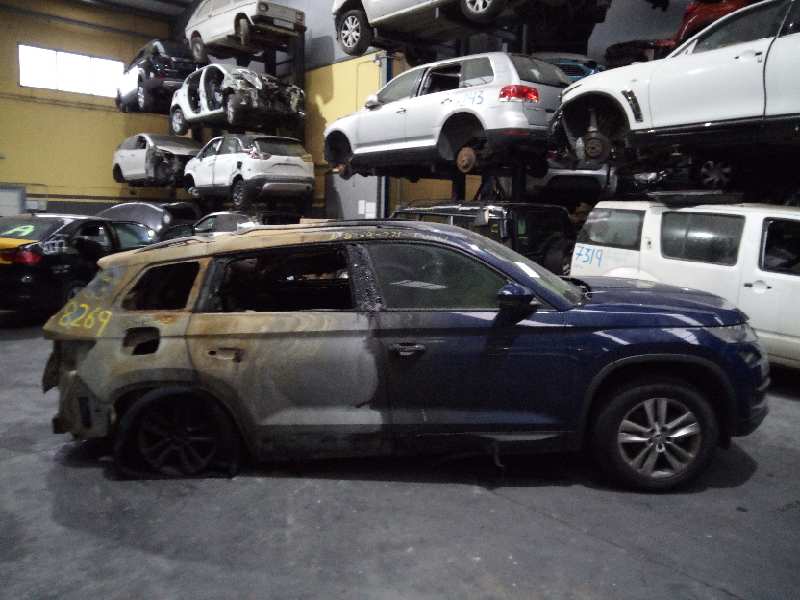 SKODA Yeti 1 generation (2009-2018) Bal első ajtó zárja B5A5TB837015A, E1-A5-44-2 21792377