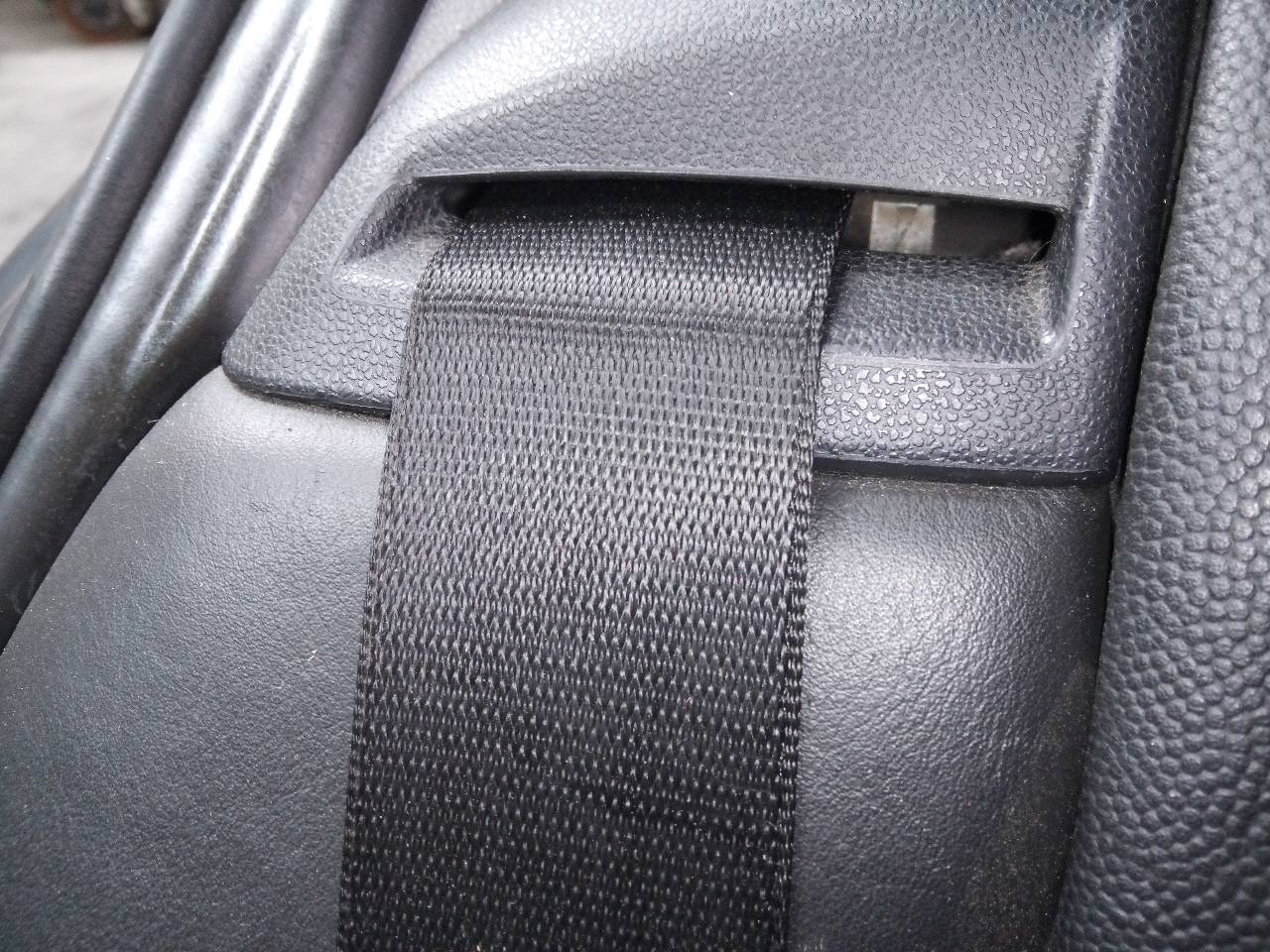 BMW 1 Series E81/E82/E87/E88 (2004-2013) Rear Right Seatbelt 20967203